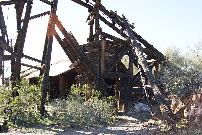 vulture mine logo